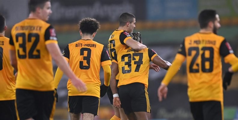 Soi kèo Southampton vs Wolverhampton Wanderers