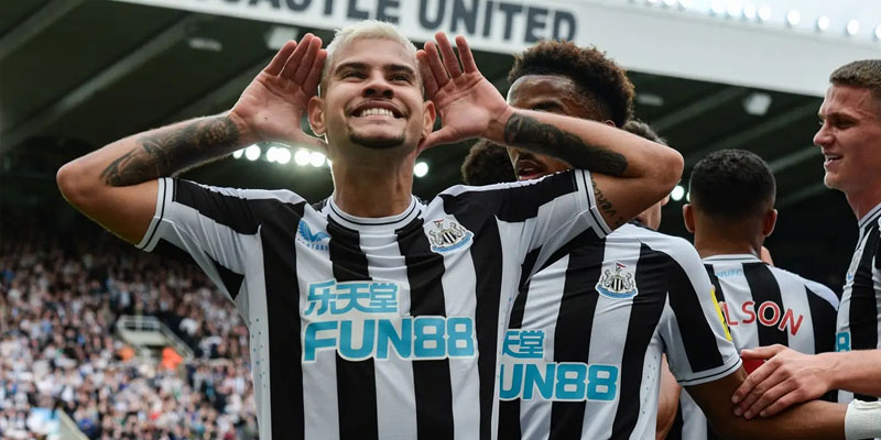 Manchester United vs Newcastle United 