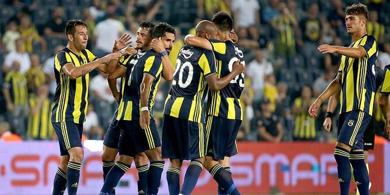 Fenerbahce vs Manchester United 